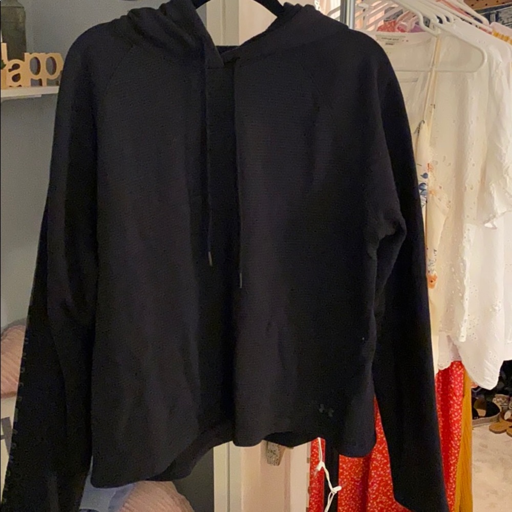 Black under armour hoodie